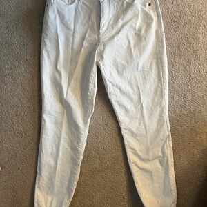 LOFT High Rise Curvy White Skinny Crop Jeans with Raw Hem